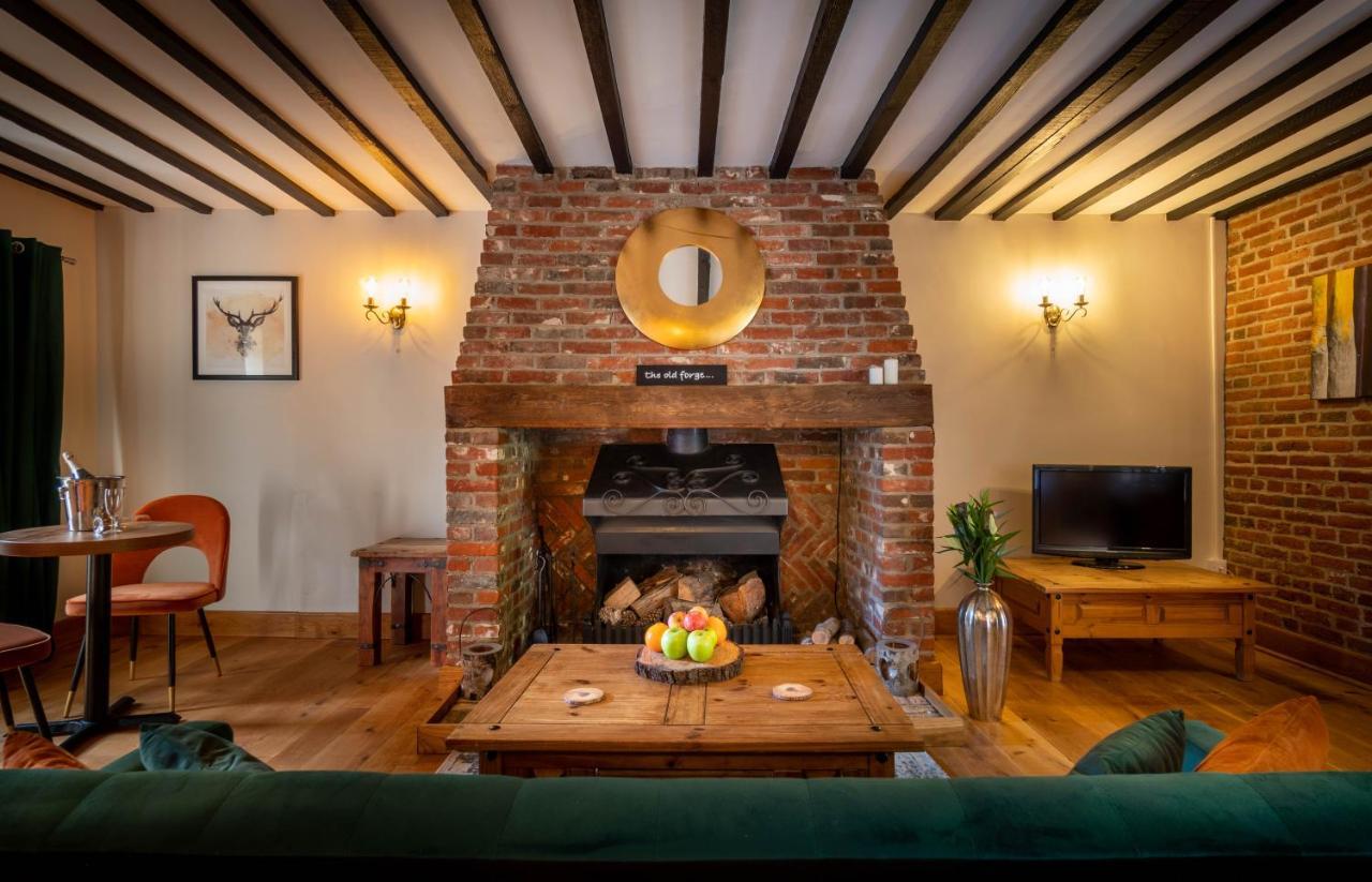 The Farmhouse At Fincham Exterior photo